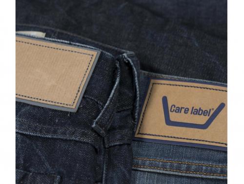 CARE-LABEL-02